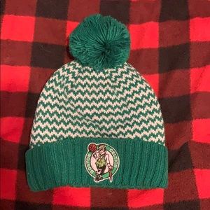 Authentic Women’s New Era Celtics Winter Hat NWOT